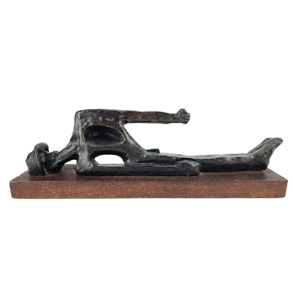 Ernst Neizvestny - Escultura de bronce "Guerrero caído" 